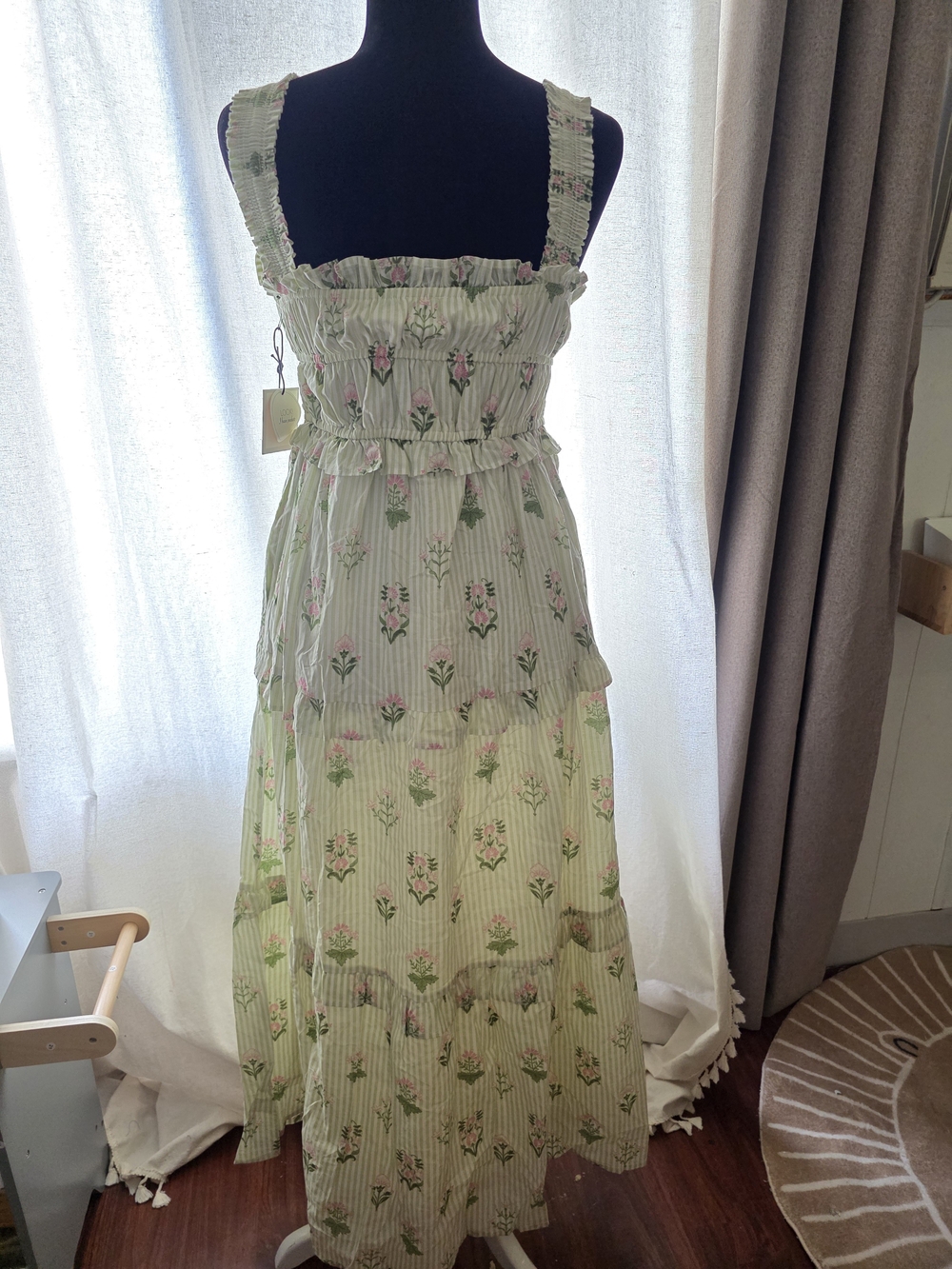 New With Tags LEA Smocked Floral Maxi Dress in Light Green - Picture 5 of 9